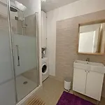 Lovely Romaine Apartmán