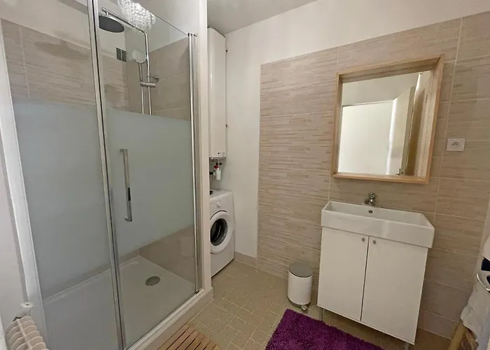 Lovely Romaine דירה